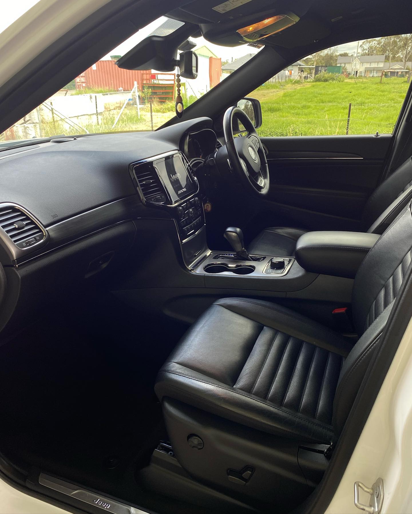Jeep Grand Cherokee interior after detailing