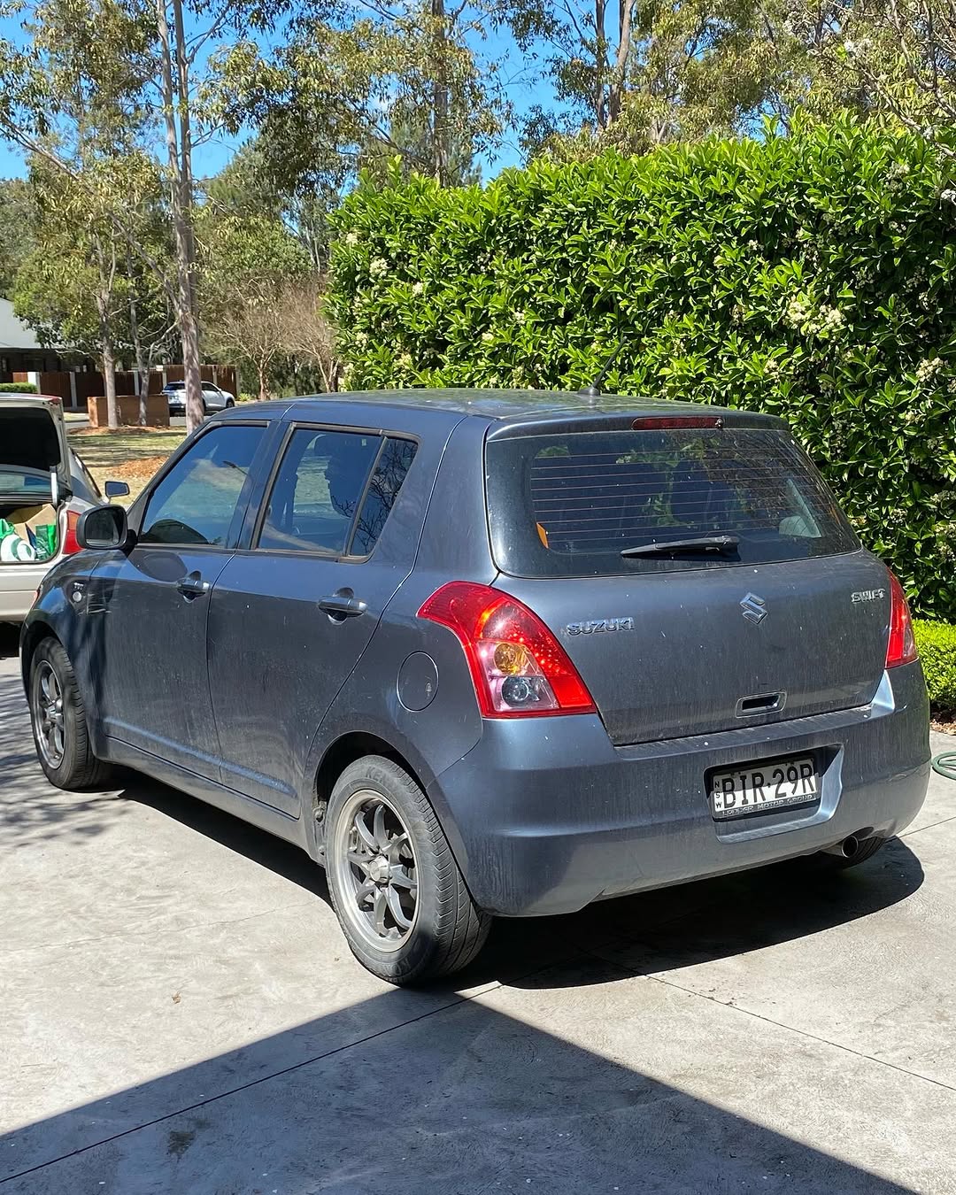 Suzuki Swift before exterior detail